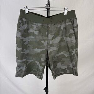 LULULEMON VMCD Green
Camo T.H.E. Shorts 9" Linerless Men's Large